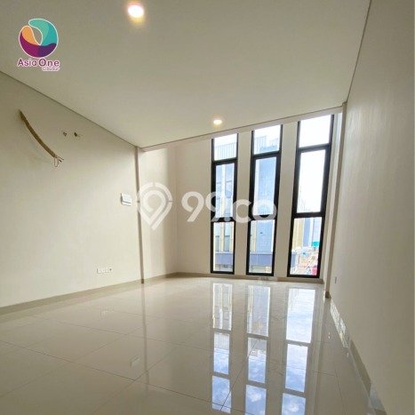 Ruko di Kota Wisata, Luas 120m², Disewakan, Kawasan Bisnis, Siap Untuk Dihuni Ruko di Kota Wisata, Luas 120m², Disewakan, Kawasan Bisnis, Siap Untuk Dihuni