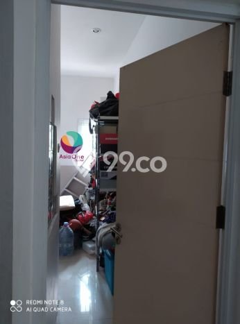Rumah hook 2 lantai dalam cluster kota wisata cibubur Rumah hook 2 lantai dalam cluster kota wisata cibubur