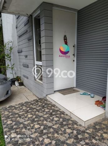 Rumah hook 2 lantai dalam cluster kota wisata cibubur Rumah hook 2 lantai dalam cluster kota wisata cibubur