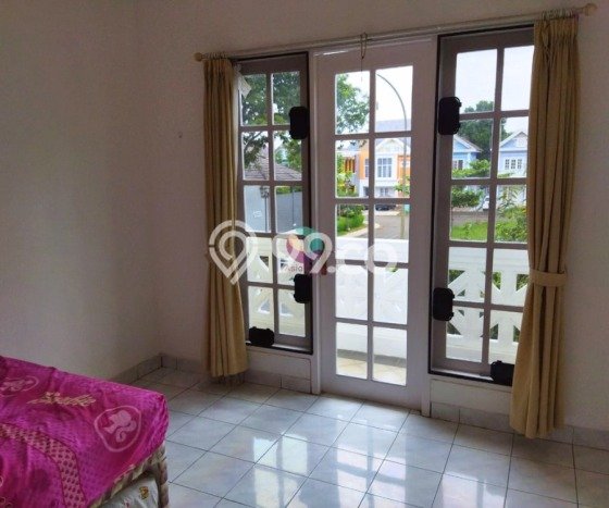 Rumah sewa siap pakai 3 Kamar Tidur di Kota Wisata, Jakarta Timur Rumah sewa siap pakai 3 Kamar Tidur di Kota Wisata, Jakarta Timur