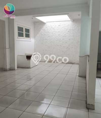 Rumah Lingkungan Asri di Legenda Wisata, Bogor, Luas 160m² LB 200m² Rumah Lingkungan Asri di Legenda Wisata, Bogor, Luas 160m² LB 200m²