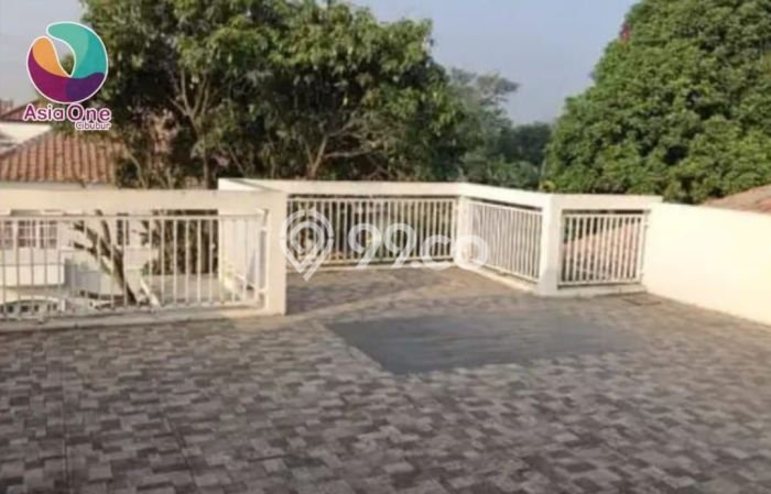 Kesempatan Memiliki Rumah 4 Kamar Tidur dan 4 Kamar Mandi di Legenda Wisata, Dekat Pusat Kota, Bogor Kesempatan Memiliki Rumah 4 Kamar Tidur dan 4 Kamar Mandi di Legenda Wisata, Dekat Pusat Kota, Bogor