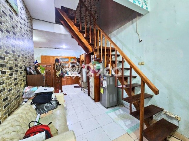 Jual Rumah Modern 3 KT di Legenda Wisata, Jakarta Timur Jual Rumah Modern 3 KT di Legenda Wisata, Jakarta Timur