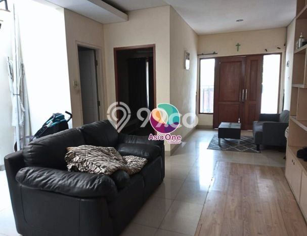 Dijual Hunian Rumah Terawat 4 KT di Raffles Hills, Jakarta Timur Dijual Hunian Rumah Terawat 4 KT di Raffles Hills, Jakarta Timur