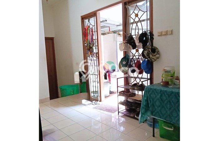 Jual Rumah Modern 3 KT di Kota Wisata, Jakarta Timur Jual Rumah Modern 3 KT di Kota Wisata, Jakarta Timur