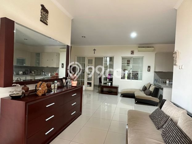 Jual Rumah Luas Megah Dengan View Cantik di Pantai Indah Kapuk, Jakarta Utara Jual Rumah Luas Megah Dengan View Cantik di Pantai Indah Kapuk, Jakarta Utara