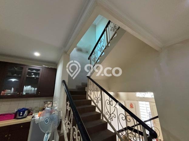 Rumah Mewah LB 160m2 Siap Huni Desain Elegan di Pantai Indah Kapuk, Jakarta Utara Rumah Mewah LB 160m2 Siap Huni Desain Elegan di Pantai Indah Kapuk, Jakarta Utara