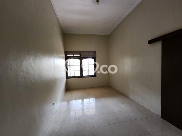 Siap Huni Hunian Elit 4 Kamar di Cipayung Dekat ke Mana Pun Siap Huni Hunian Elit 4 Kamar di Cipayung Dekat ke Mana Pun
