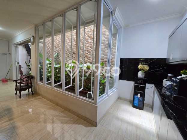 Rumah Luxury Modern Siap Huni di Legenda Wisata Jakarta Timur Rumah Luxury Modern Siap Huni di Legenda Wisata Jakarta Timur