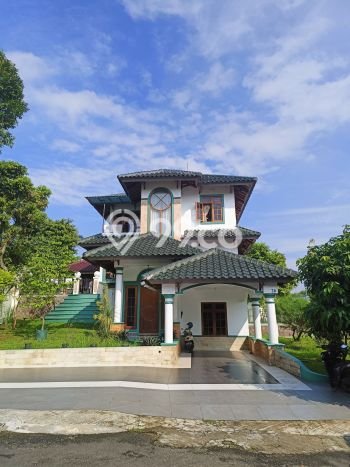 Rumah Mewah LB 300m2 Siap Huni Desain Elegan di Sentul, Bogor Rumah Mewah LB 300m2 Siap Huni Desain Elegan di Sentul, Bogor
