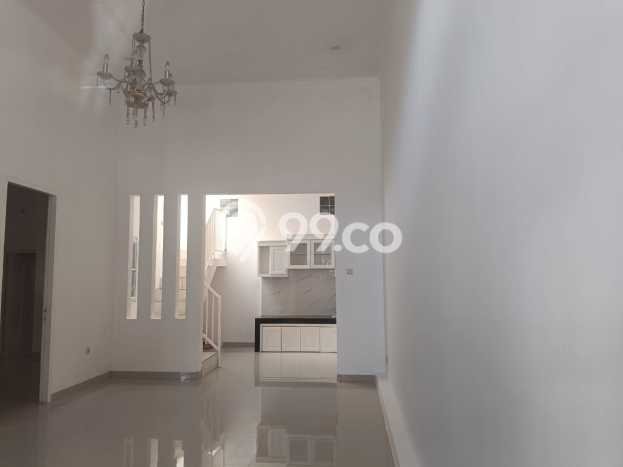 Dijual Hunian Rumah Terawat 3 Kamar di Kota Wisata, Jakarta Timur Dijual Hunian Rumah Terawat 3 Kamar di Kota Wisata, Jakarta Timur