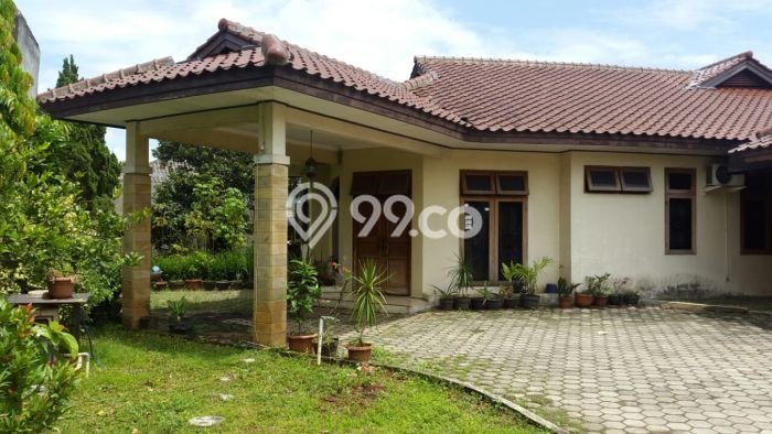 For Sale! Premium House LT 1468m2 Desain Elegan di Bambu Apus For Sale! Premium House LT 1468m2 Desain Elegan di Bambu Apus