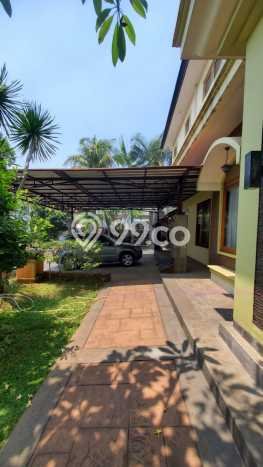Rumah Elit Modern Tanpa Renovasi di Kota Wisata Jakarta Timur Rumah Elit Modern Tanpa Renovasi di Kota Wisata Jakarta Timur