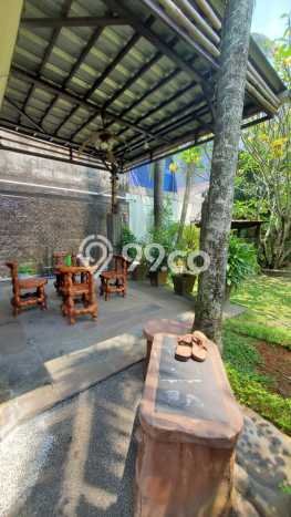 Rumah Elit Modern Tanpa Renovasi di Kota Wisata Jakarta Timur Rumah Elit Modern Tanpa Renovasi di Kota Wisata Jakarta Timur