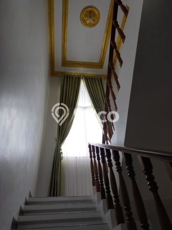 Rumah Mewah LB 300m2 Siap Huni Desain Elegan di Sentul, Bogor Rumah Mewah LB 300m2 Siap Huni Desain Elegan di Sentul, Bogor