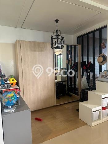 Dijual Rumah Luas Elegan Dengan View Eksklusif di Joglo, Jakarta Barat Dijual Rumah Luas Elegan Dengan View Eksklusif di Joglo, Jakarta Barat