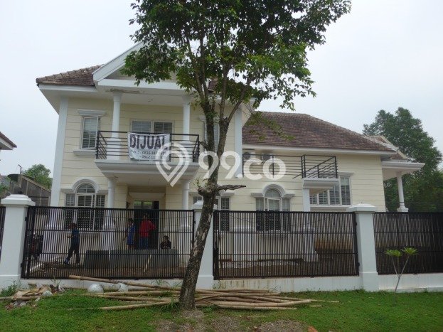 Ready to Use! Premium House LT 600m2 Desain Modern di Sentul Ready to Use! Premium House LT 600m2 Desain Modern di Sentul