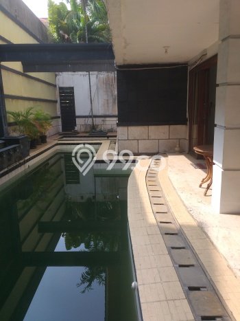 Rumah Elit Modern Tanpa Renovasi di Senayan Jakarta Selatan Rumah Elit Modern Tanpa Renovasi di Senayan Jakarta Selatan