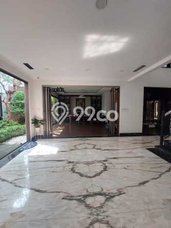 Rumah Elit LB 750m2 Siap Huni Desain Elegan di Alam Sutera, Tangerang Rumah Elit LB 750m2 Siap Huni Desain Elegan di Alam Sutera, Tangerang