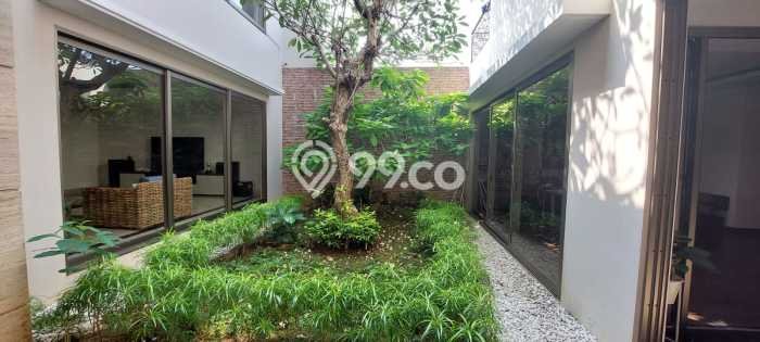 Rumah Elit LB 750m2 Siap Huni Desain Elegan di Alam Sutera, Tangerang Rumah Elit LB 750m2 Siap Huni Desain Elegan di Alam Sutera, Tangerang