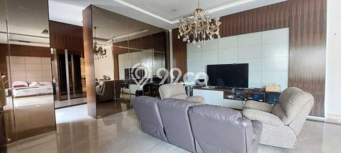 Rumah Elit LB 750m2 Siap Huni Desain Elegan di Alam Sutera, Tangerang Rumah Elit LB 750m2 Siap Huni Desain Elegan di Alam Sutera, Tangerang