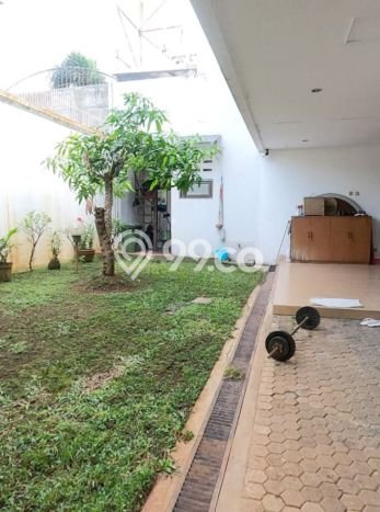 Ready to Use! Luxury House LT 408m2 Desain Elegan di Pondok Indah Ready to Use! Luxury House LT 408m2 Desain Elegan di Pondok Indah