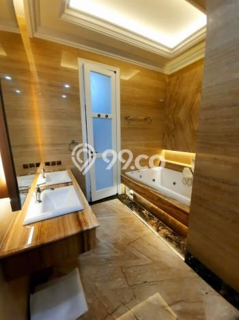 Ready to Use! Luxury House LT 627m2 Desain Elegan di Pondok Indah Ready to Use! Luxury House LT 627m2 Desain Elegan di Pondok Indah