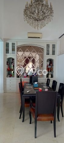 Hunian Elit LB 411m2 Siap Pakai Desain Elegan di BSD, Tangerang Hunian Elit LB 411m2 Siap Pakai Desain Elegan di BSD, Tangerang