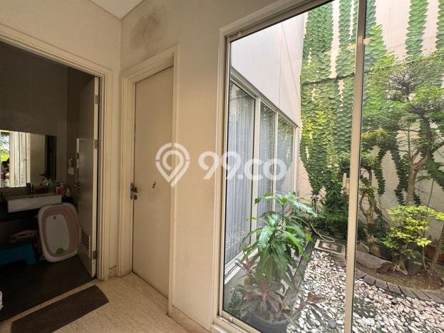 Rumah Luxury Modern Tanpa Renovasi di Gading Serpong Tangerang Rumah Luxury Modern Tanpa Renovasi di Gading Serpong Tangerang