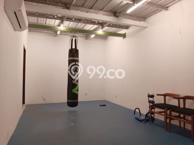 Unit Komersial Dijual di Kebayoran Baru Jakarta Selatan 1500m2 Unit Komersial Dijual di Kebayoran Baru Jakarta Selatan 1500m2