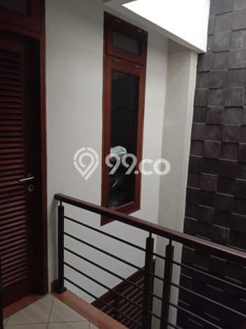 Rumah Mewah LB 200m2 Siap Huni Desain Elegan di Bintaro, Tangerang Selatan Rumah Mewah LB 200m2 Siap Huni Desain Elegan di Bintaro, Tangerang Selatan