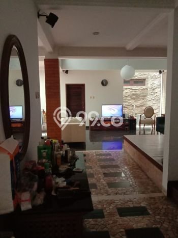Rumah Mewah LB 200m2 Siap Huni Desain Elegan di Bintaro, Tangerang Selatan Rumah Mewah LB 200m2 Siap Huni Desain Elegan di Bintaro, Tangerang Selatan