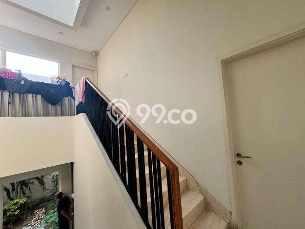 Rumah Luxury Modern Tanpa Renovasi di Gading Serpong Tangerang Rumah Luxury Modern Tanpa Renovasi di Gading Serpong Tangerang