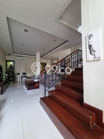 Rumah Luxury Modern Tanpa Renovasi di BSD Green Wich Tangerang Rumah Luxury Modern Tanpa Renovasi di BSD Green Wich Tangerang