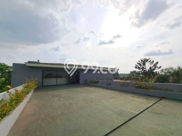 Jual Rumah Mewah Elegan Dengan View Cantik di BSD Bukit Golf, Tangerang Jual Rumah Mewah Elegan Dengan View Cantik di BSD Bukit Golf, Tangerang