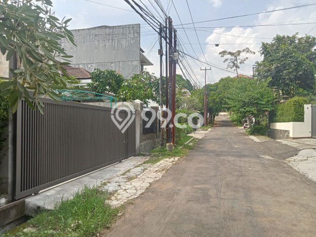For Sale! Luxury House LT 750m2 Desain Elegan di Setra Sari For Sale! Luxury House LT 750m2 Desain Elegan di Setra Sari