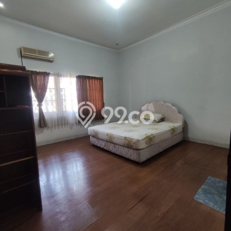 Ready to Use! Premium House LT 230m2 Desain Elegan di Burangrang Ready to Use! Premium House LT 230m2 Desain Elegan di Burangrang