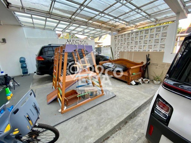 Jual Rumah Luas Elegan Dengan View Eksklusif di Bintaro, Tangerang Selatan Jual Rumah Luas Elegan Dengan View Eksklusif di Bintaro, Tangerang Selatan