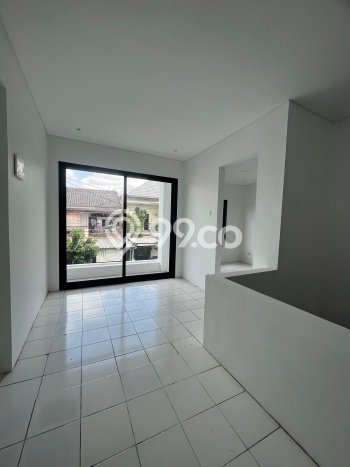 For Sale Rumah 3 Kamar Lokasi Strategis Bagus dan Strategis di Tangerang For Sale Rumah 3 Kamar Lokasi Strategis Bagus dan Strategis di Tangerang