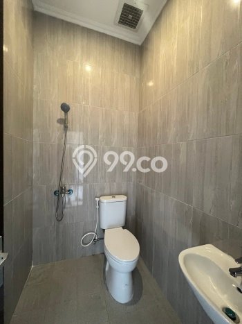 Rumah Strategis Minimalis Lb 160m2 di Pesanggrahan, Jakarta Selatan Rumah Strategis Minimalis Lb 160m2 di Pesanggrahan, Jakarta Selatan