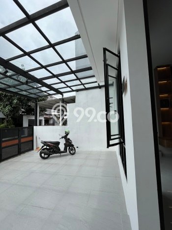 Dijual Rumah Eksklusif 3 KT di Sektor 4 - Bintaro, Jakarta Selatan Dijual Rumah Eksklusif 3 KT di Sektor 4 - Bintaro, Jakarta Selatan