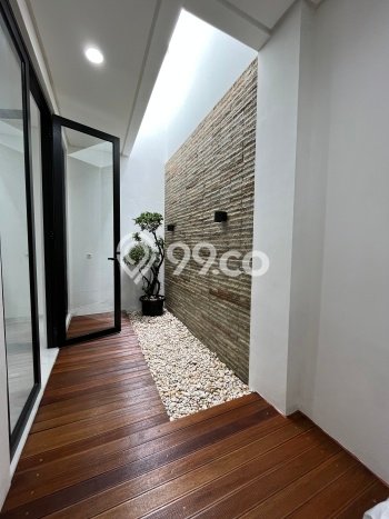 Dijual Rumah Eksklusif 3 KT di Sektor 4 - Bintaro, Jakarta Selatan Dijual Rumah Eksklusif 3 KT di Sektor 4 - Bintaro, Jakarta Selatan