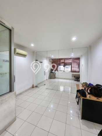 Ruko di , Luas 240m2m², Pusat Komersial, Jalan Utama Ruko di , Luas 240m2m², Pusat Komersial, Jalan Utama