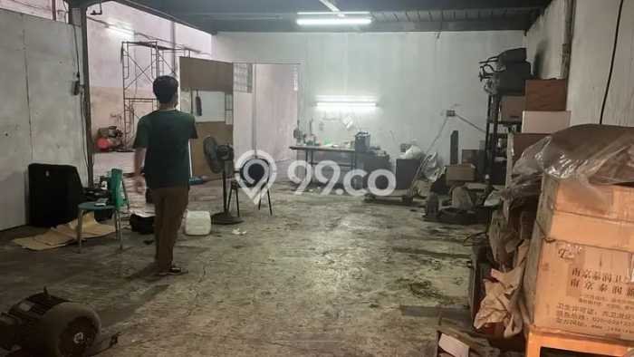 Untuk Dijual! Gudang di Daan Mogot Tangerang LT 432m2 / LB 540m2 Kawasan Strategis Untuk Dijual! Gudang di Daan Mogot Tangerang LT 432m2 / LB 540m2 Kawasan Strategis