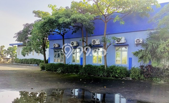 Gudang Dijual di Gresik LT 10400m2 & LB 4500m2 Lokasi Terbaik! Gudang Dijual di Gresik LT 10400m2 & LB 4500m2 Lokasi Terbaik!