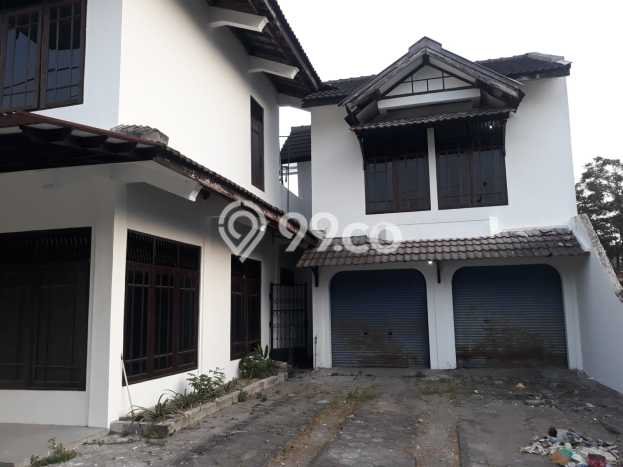 Lokasi strategis! Rumah siap huni disewakan di Banguntapan LB 215m2 Lokasi strategis! Rumah siap huni disewakan di Banguntapan LB 215m2