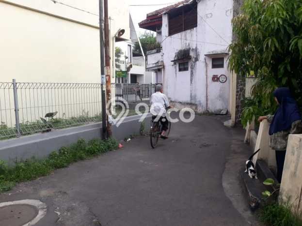 Jual Rumah Bagus Siap Huni LB 260m2 di Umbulharjo, Yogyakarta Jual Rumah Bagus Siap Huni LB 260m2 di Umbulharjo, Yogyakarta