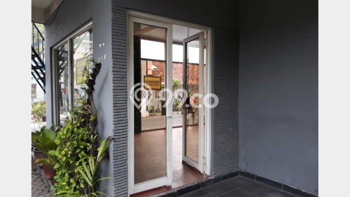 For Rent Komersial Strategis di Depok, Luas 40m², Jalan Utama For Rent Komersial Strategis di Depok, Luas 40m², Jalan Utama