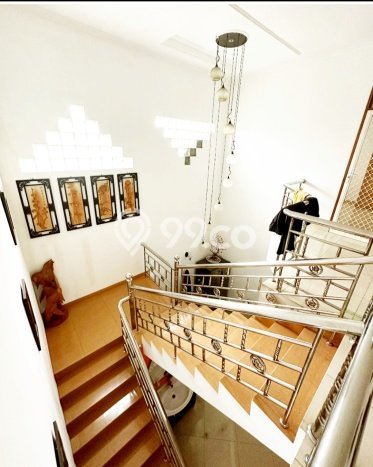 Dijual Rumah Mewah Elegan Dengan View Cantik di Duri Kepa, Jakarta Barat Dijual Rumah Mewah Elegan Dengan View Cantik di Duri Kepa, Jakarta Barat