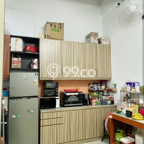 Rumah Minimalis 3 KT di Taman Cosmos Jakarta Barat Semi Furnished Rumah Minimalis 3 KT di Taman Cosmos Jakarta Barat Semi Furnished